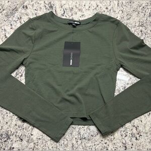 NWT - Green Long Sleeve Crop Top
